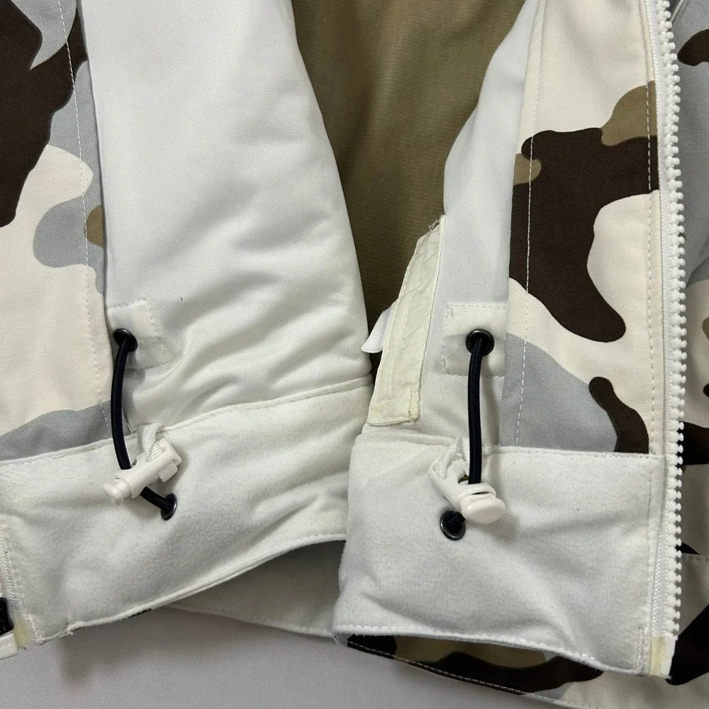Burton Jacket Mens Small Camo Down‎ Insulated Hooded Snowboard Skiing Outdoors